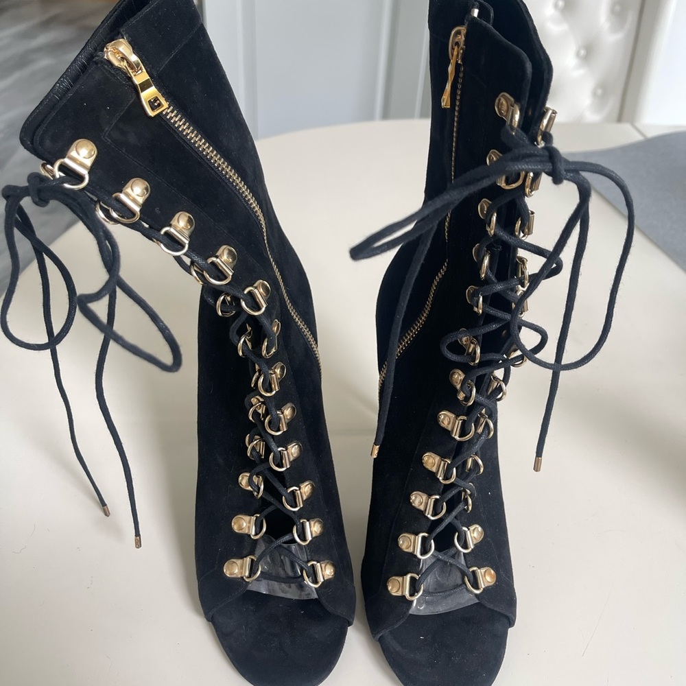 Balmain Elegant Black Lace-Up Women's Boots